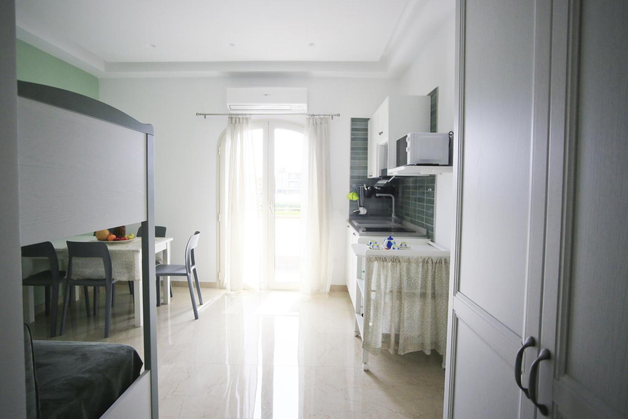 Villa Del Gaudio Rooms & Apartments Castellammare di Stabia Bagian luar foto