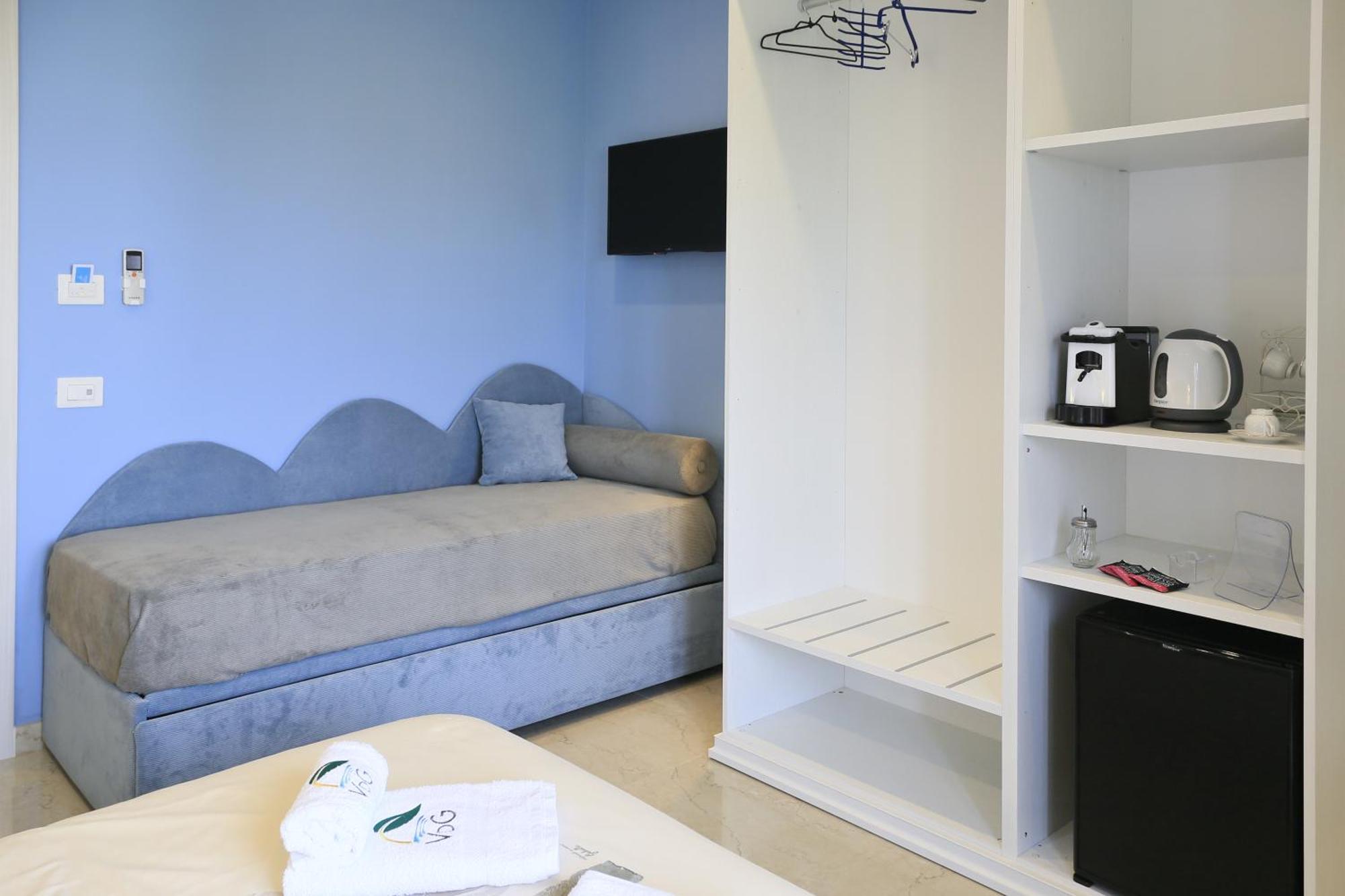 Villa Del Gaudio Rooms & Apartments Castellammare di Stabia Bagian luar foto