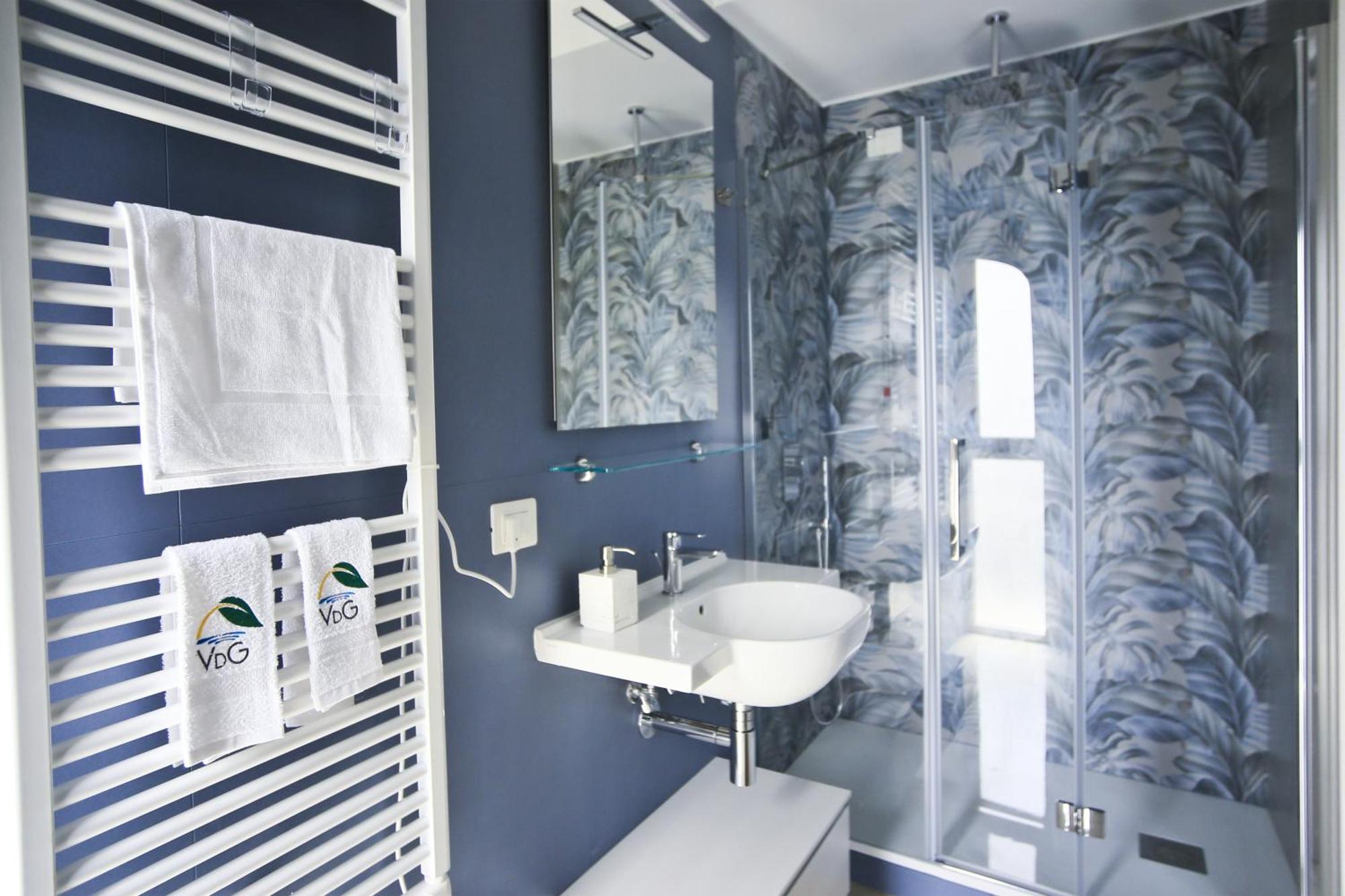 Villa Del Gaudio Rooms & Apartments Castellammare di Stabia Bagian luar foto